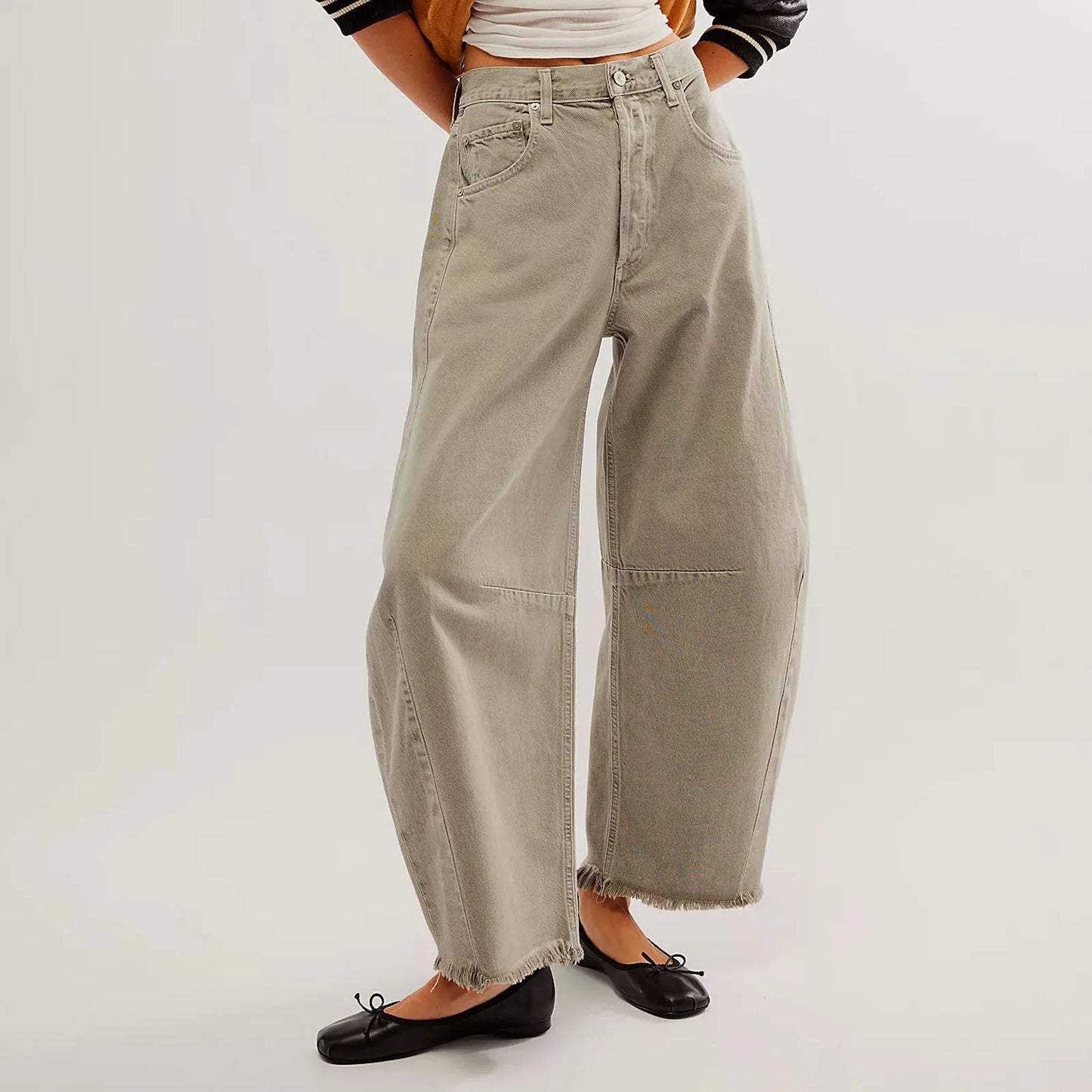 Raw Edge Barrel Fit Jeans
