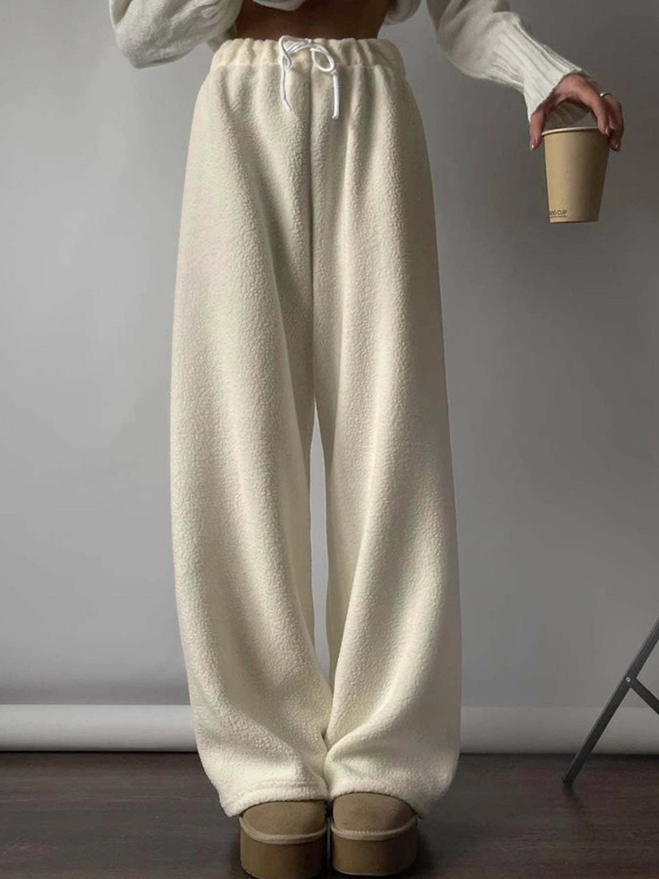 Cloud Cozy Wide-Leg Fleece Pants