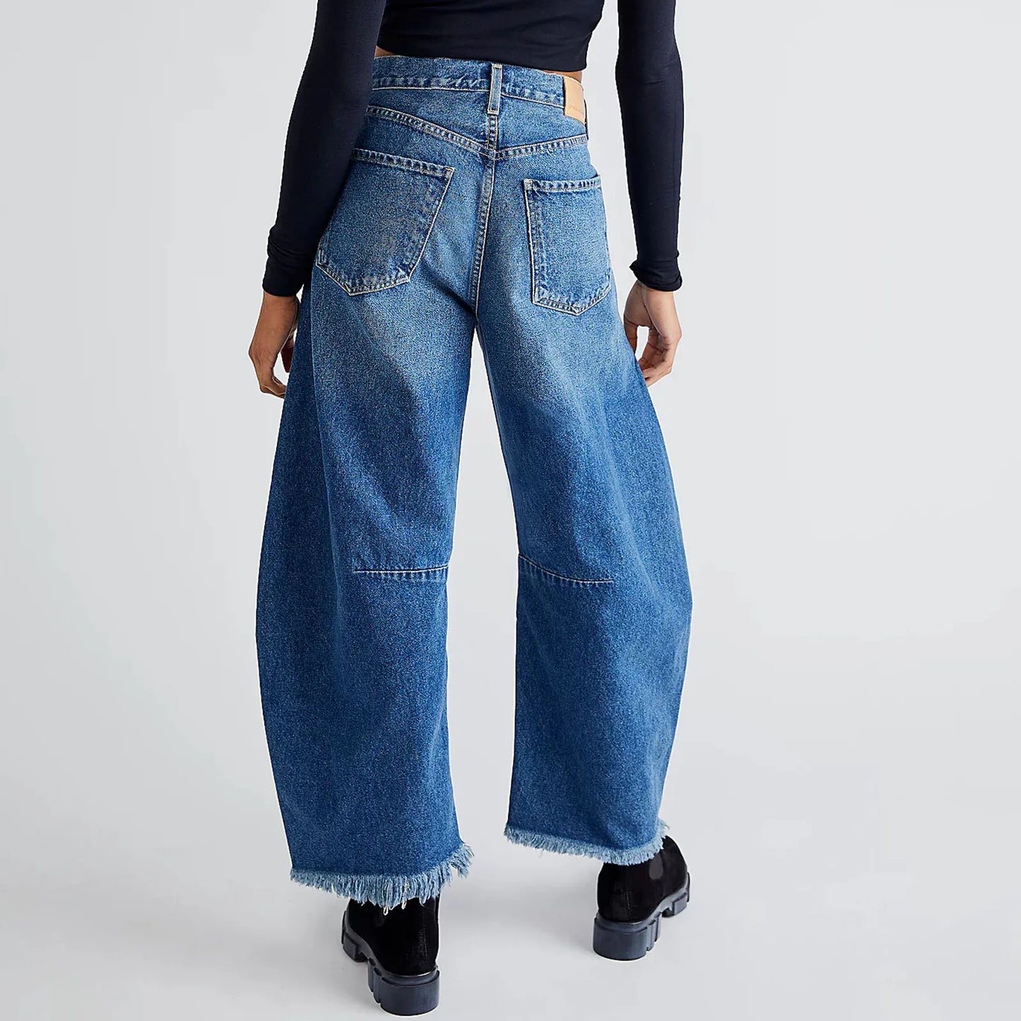 Raw Edge Barrel Fit Jeans